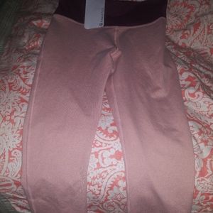 Fabletics capris